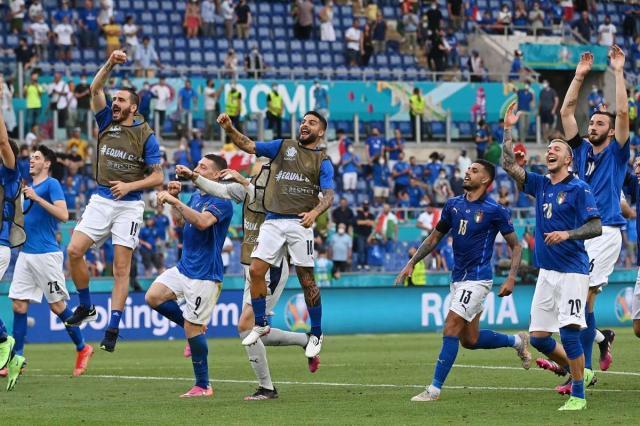 1624238366205059031.jpg 开云体育下载入口-王勤伯:意大利当真使用了替补阵容?