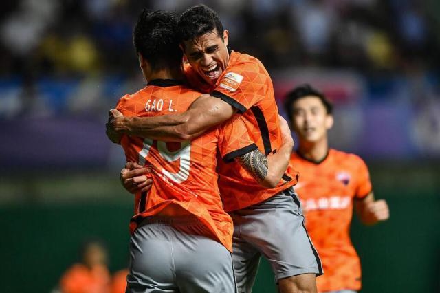 1620486315820072392.jpg 开云体育下载网址-深足真核终于落位!卡尔德克尽显威风已成射手王