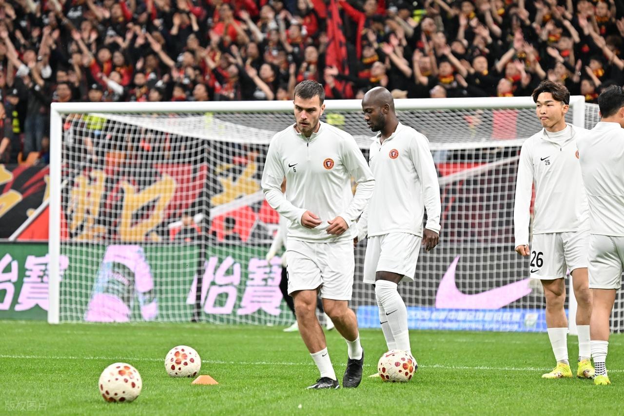 开云体育下载网页版-中超第二轮最差阵容出炉!拉唐领衔,红黄牌扎堆,李金羽意外上榜