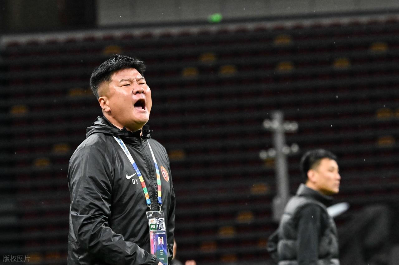 开云体育下载网页版-中超第二轮最差阵容出炉!拉唐领衔,红黄牌扎堆,李金羽意外上榜